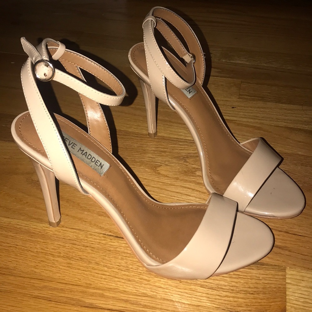 Steve Madden nude heels